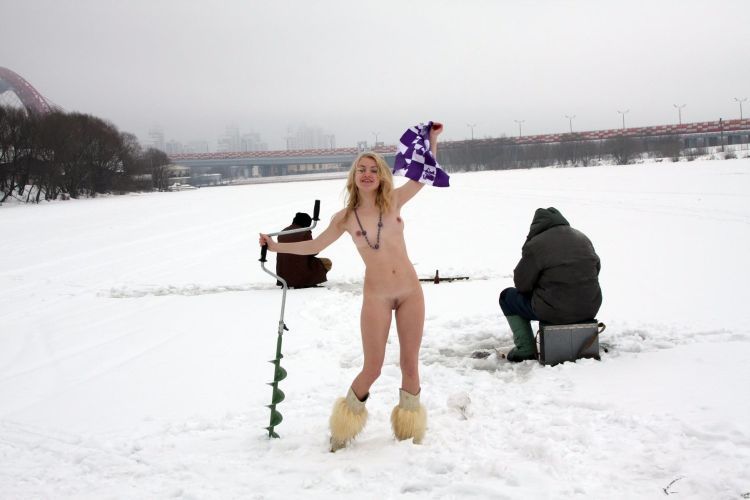 Naked blonde on a winter fishing - 06