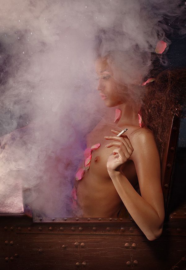 Smoking girls - a very sexy view - 05
