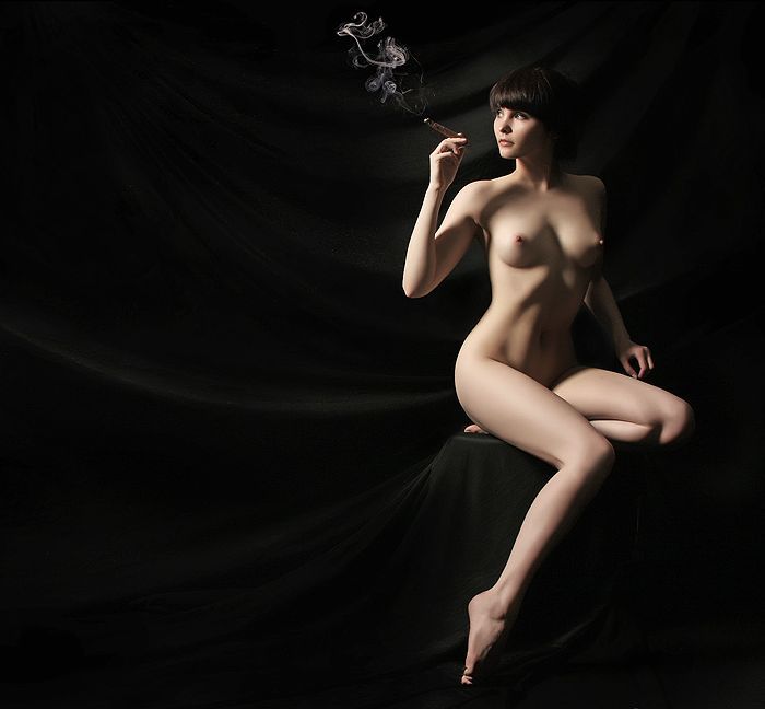 Smoking girls - a very sexy view - 22