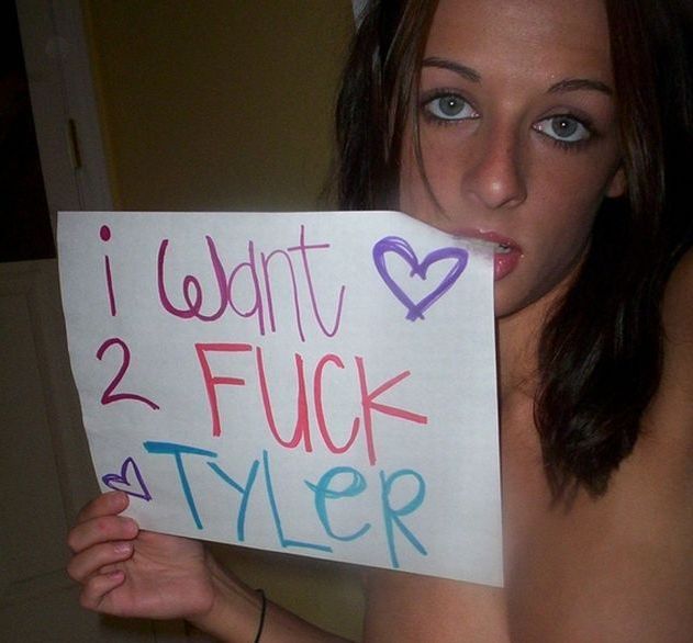 Candid photos of one female student (19 pics)