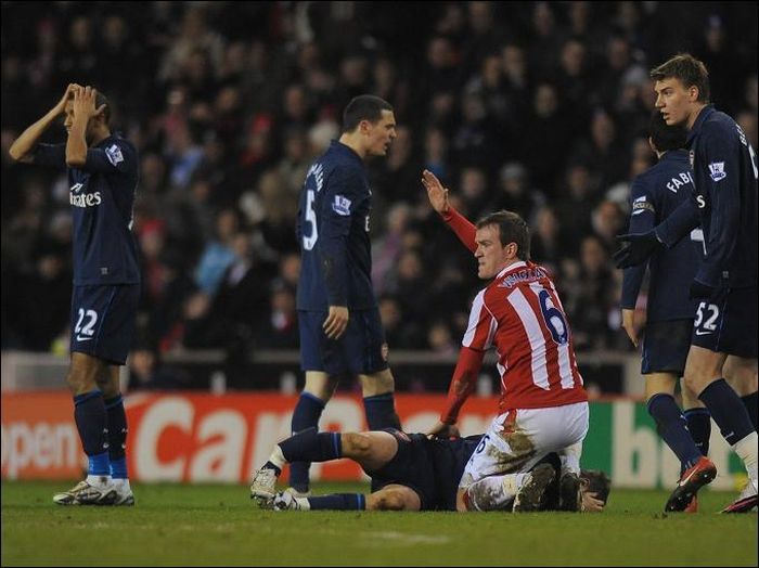 OMFG! Terrible trauma of Aaron Ramsey - 03