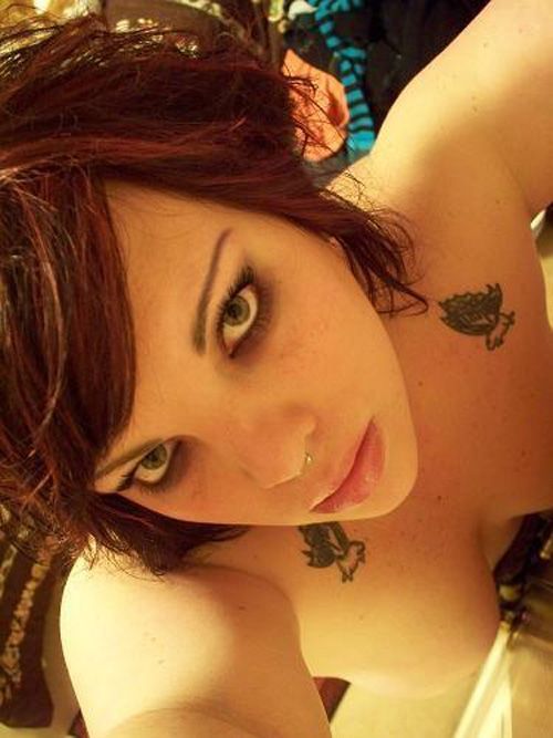 Great selection of emo girls. They are damn sexy! - 48