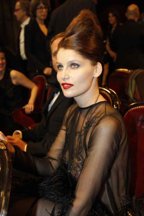 Stunning outfit of Laetitia Casta - 01