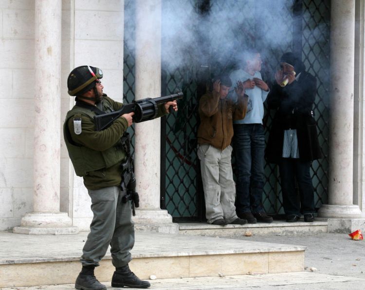 Riots in the streets of Hebron - 04