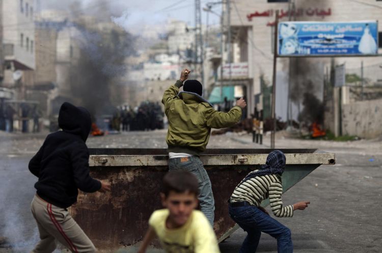 Riots in the streets of Hebron - 09