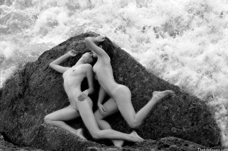 Beautiful erotic photoshoot of a sweet couple - 08