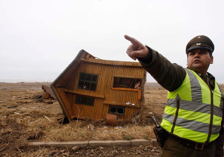 Consequences of the earthquake in Chile. Three days later - 01