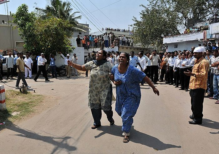 Plane Crash in India - 10