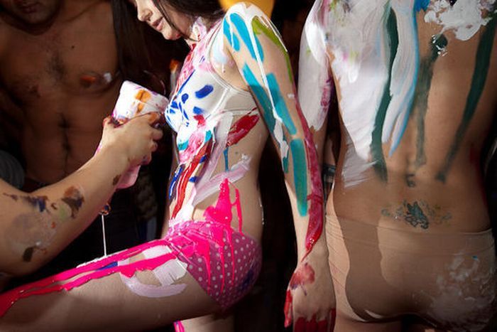 Body art party in one New York club - 16