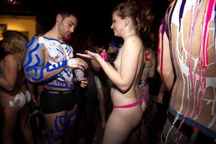 Body art party in one New York club - 27