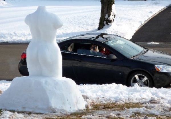Excellent snow sculpture (5 pics)