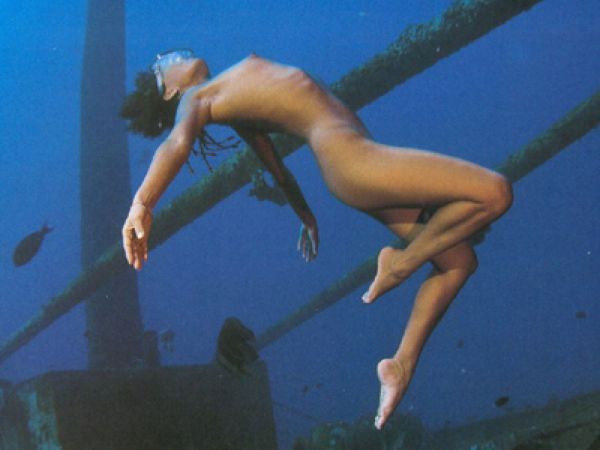Underwater erotica - incredibly beautiful! - 09