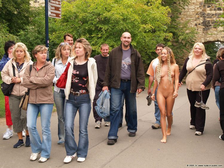These babes just love to go naked in public places - 20