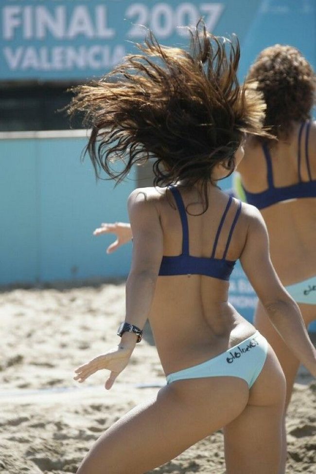 These sexy cheerleaders of beach volleyball. Part 2 - 05