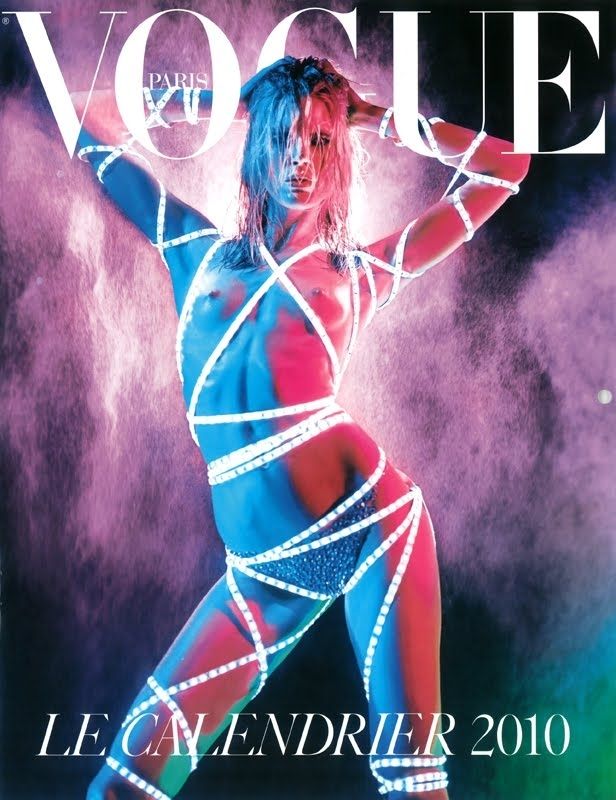 Official calendar of Vogue for 2010 - 01