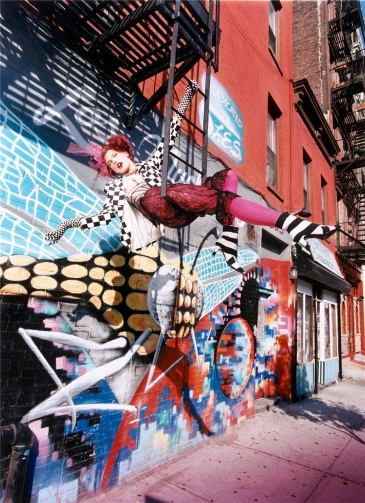 Celebrities in the works of great photographer David Lachapelle - 30