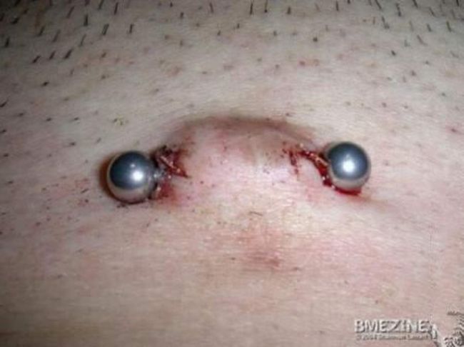 What causes bad piercing. Not for sensitive souls! - 27