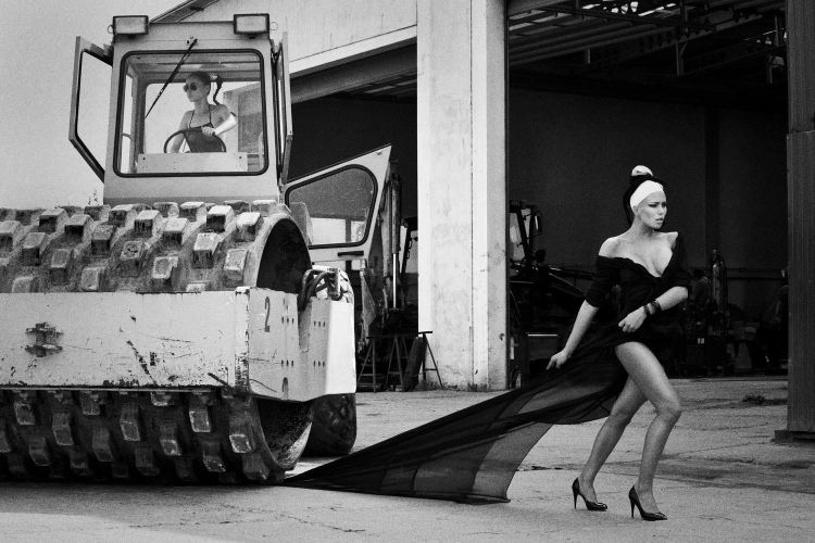 Black and white works of the master of erotic photography Szymon Brodziak - 41