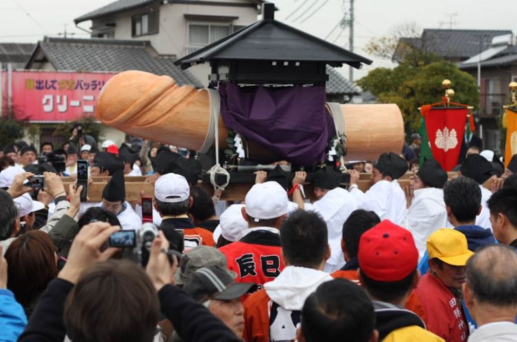 Japanese Festival of phallus - 13