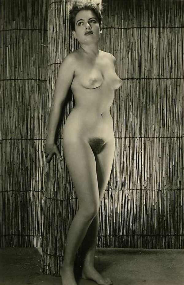 'Nude' retro photos - 25