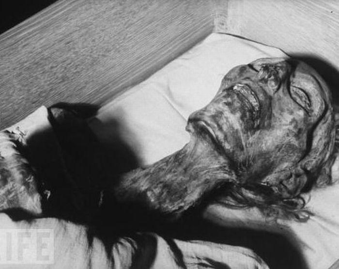 These photos of mummies give shivers - 07