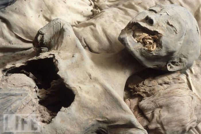 These photos of mummies give shivers - 13