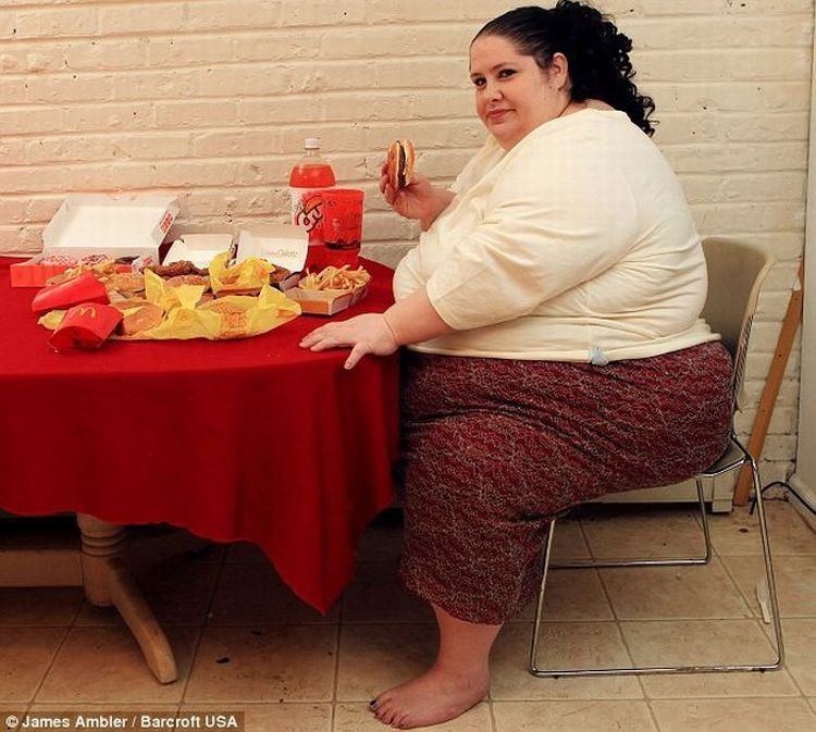 She wants to become the fattest woman on earth - 01