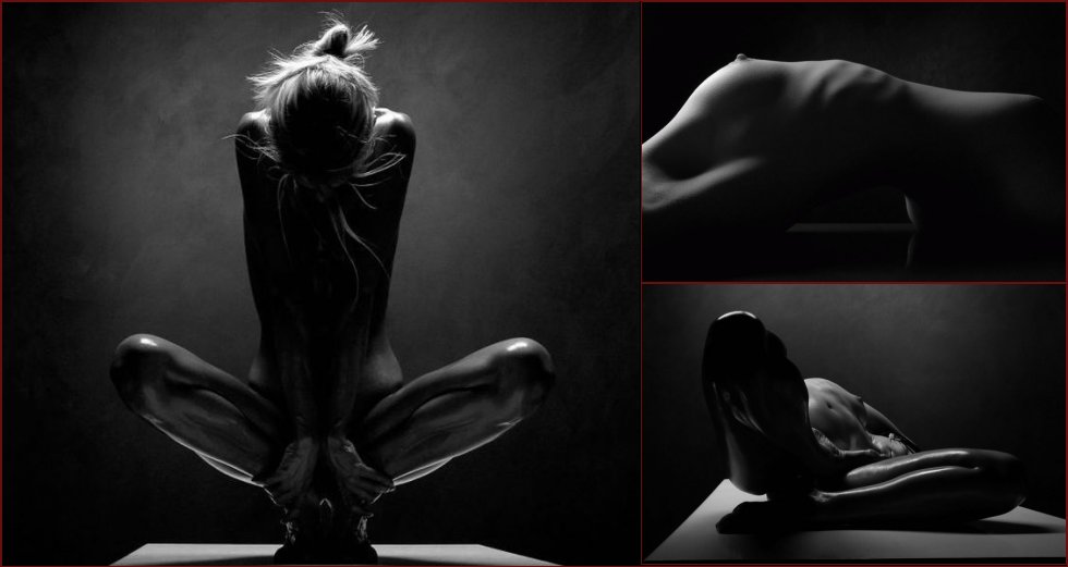 Black and white photos of a naked body by Waclaw Wantuch - 8