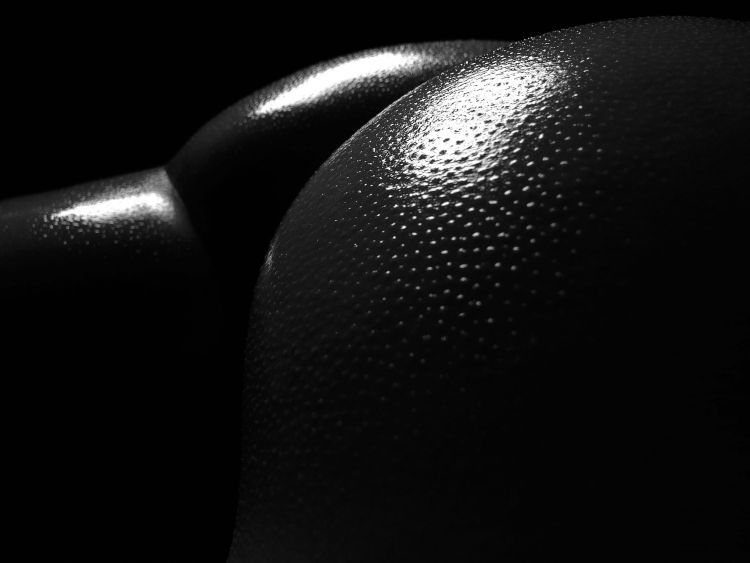 Black and white photos of a naked body by Waclaw Wantuch - 21