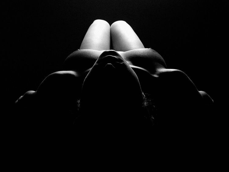 Black and white photos of a naked body by Waclaw Wantuch - 32