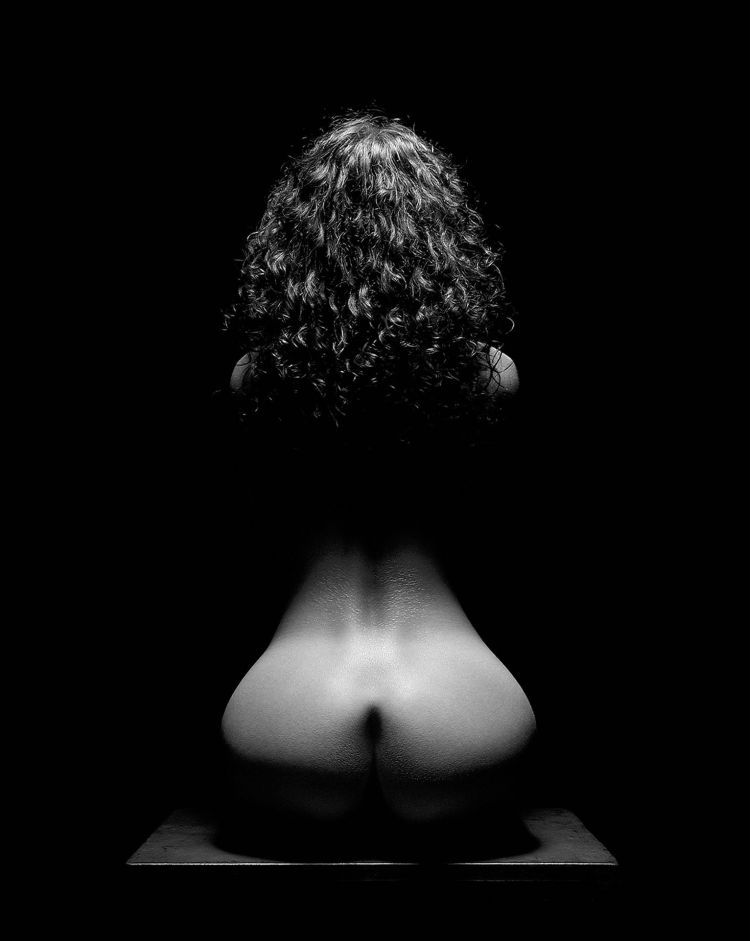 Black and white photos of a naked body by Waclaw Wantuch - 33