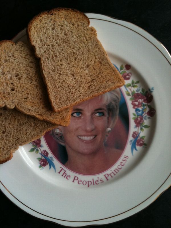 Having food with Lady Di - 21