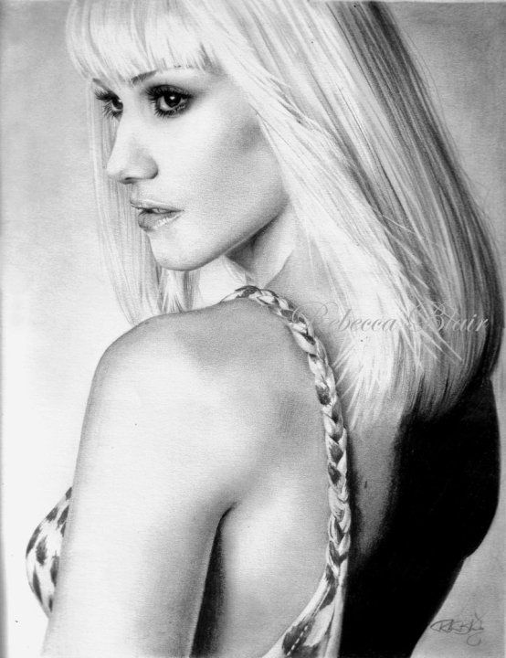 Realistic portraits of celebrities drawn in pencil - 06