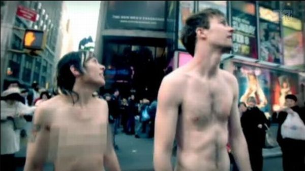 Naked celebrities in their music videos - 09