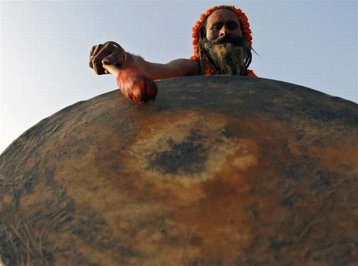 Holy men of India, very colorful characters - 05