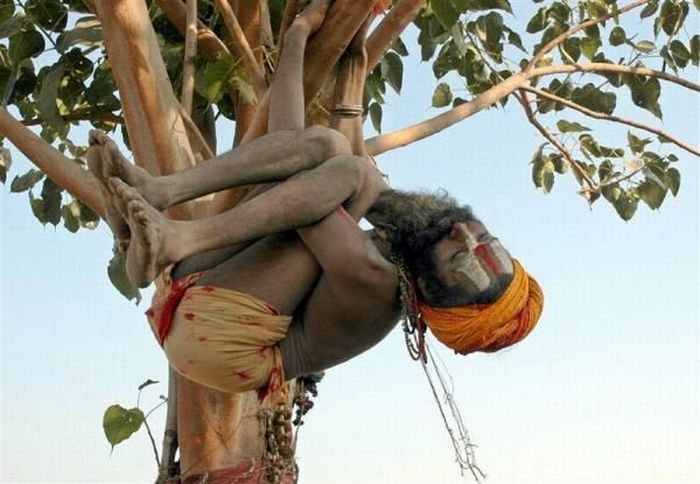 Holy men of India, very colorful characters - 07