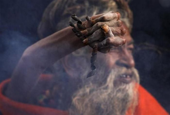 Holy men of India, very colorful characters - 12