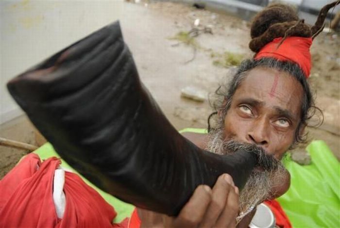 Holy men of India, very colorful characters - 16