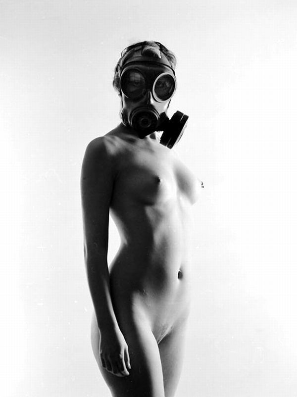 Girls in gas masks, a very unusual fetish - 18