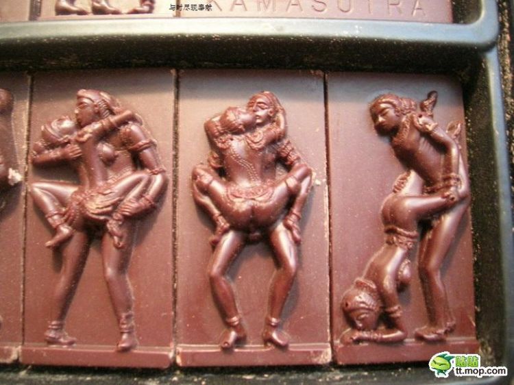 Great gift for a girl: Chocolate Kama Sutra - 06