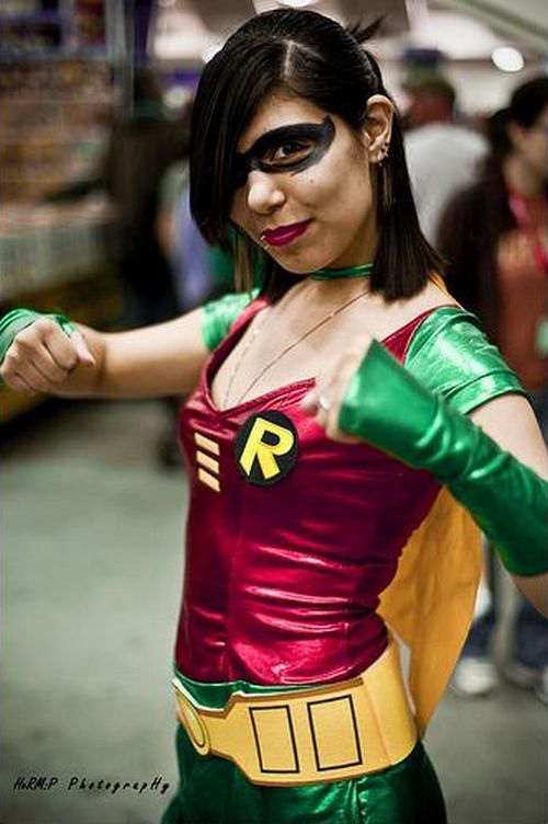 The hottest girl at WonderCon - 01