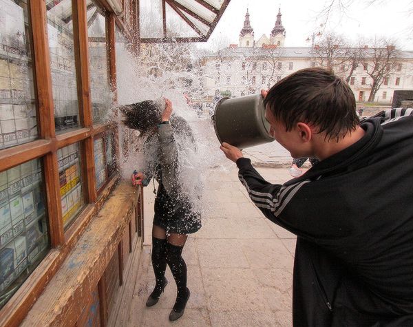 Unusual Ukrainian tradition - Wet Monday - 01