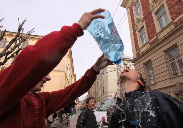 Unusual Ukrainian tradition - Wet Monday - 06