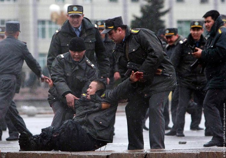 Riots in Kyrgyzstan - 03