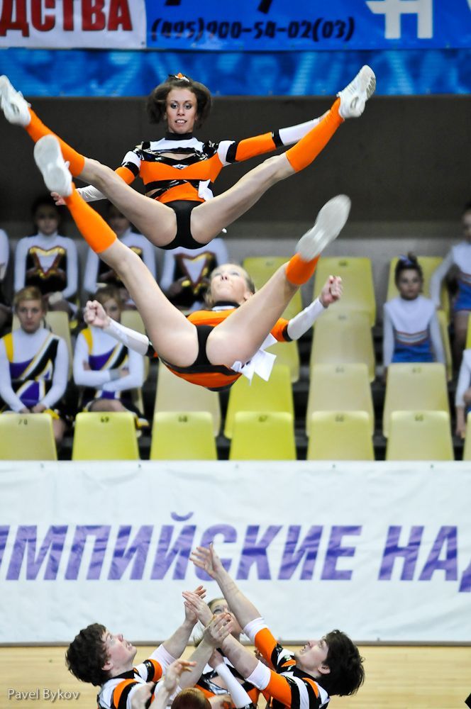 Hot Russian cheerleaders show a master class at the Moscow Championship of Cheerleaders - 08