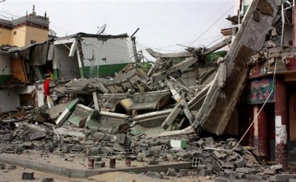 A powerful earthquake in southern China - 17