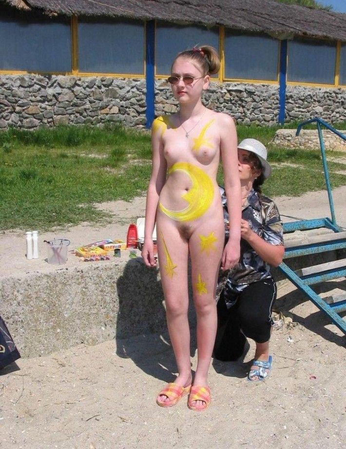 Hot days on a nudist beach - 08