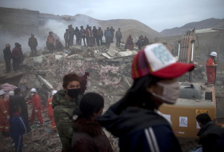 Rescue works after the earthquake in China - 01