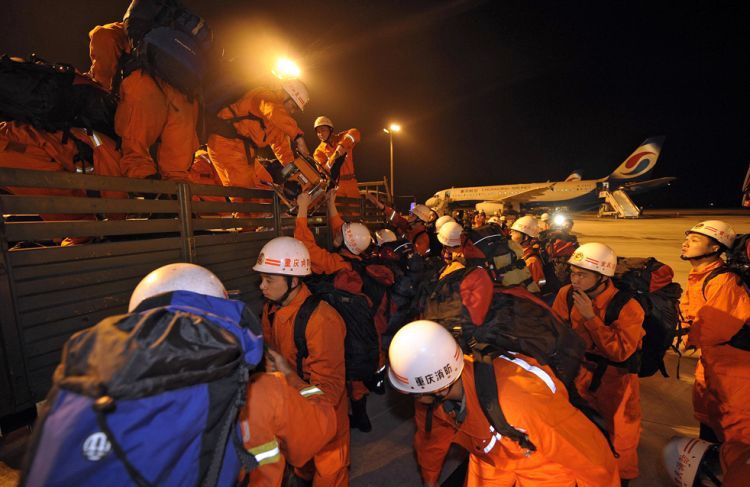 Rescue works after the earthquake in China - 21