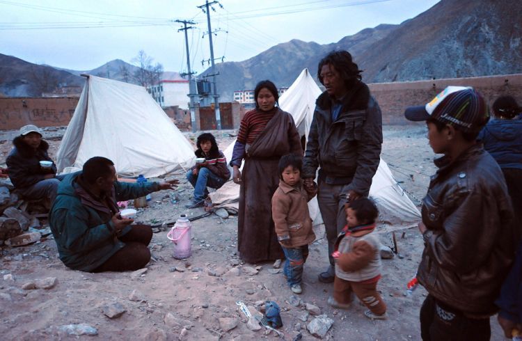 Rescue works after the earthquake in China - 22